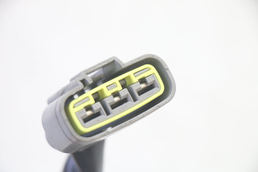 photo de REGULATOR YAMAHA TDM ABS 900 (2002 - 2014) - Fixing points details