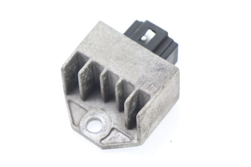 photo de REGULATOR SYM TONIK 125 (2010 - 2014) - Main view