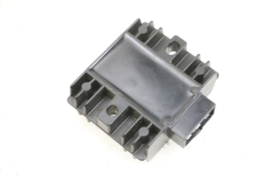 photo de REGULATOR YAMAHA TRICITY 300 (2020 - 2024) - Zoom on usage condition