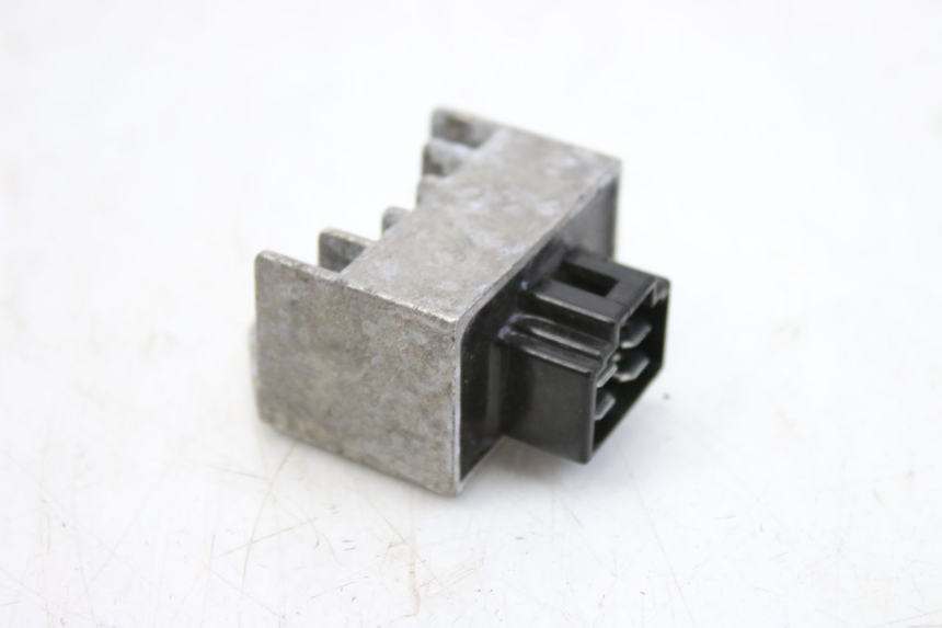 photo de CHARGING REGULATOR PEUGEOT TWEET 125 (2010 - 2017) - Main view