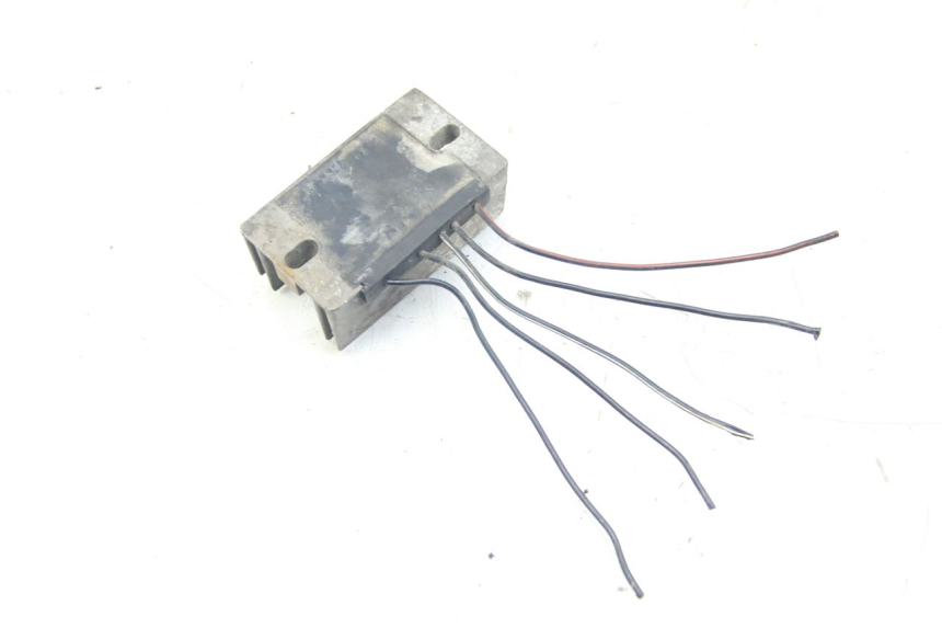 photo de CHARGING REGULATOR SUZUKI UH BURGMAN 125 (2002 - 2006) - Main view