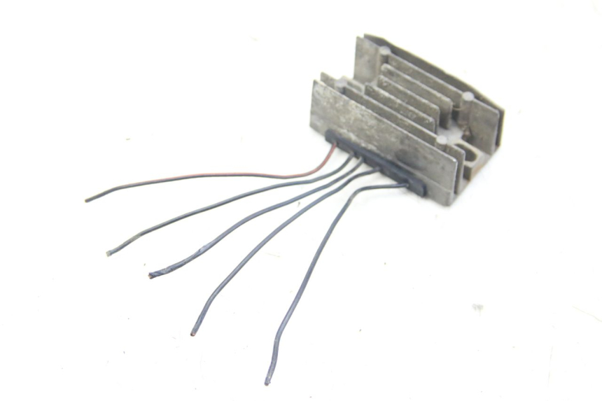 photo de CHARGING REGULATOR SUZUKI UH BURGMAN 125 (2002 - 2006) - Zoom on usage condition