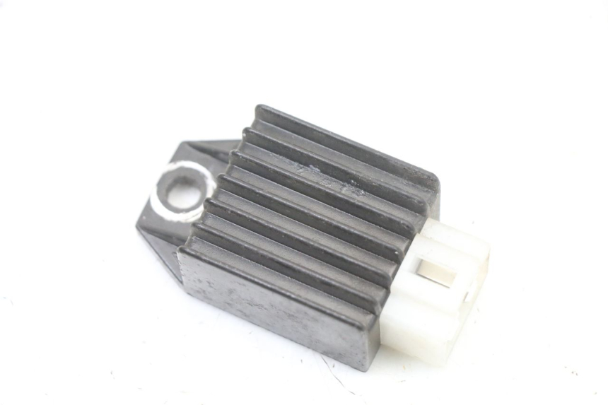 photo de CHARGING REGULATOR UNIVERSAL BIKE ZN50QT-11B 50 (2018 - 2021) - Main view
