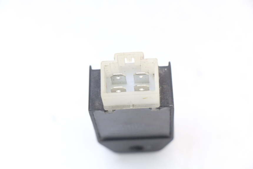 photo de CHARGING REGULATOR BEELINE VELOCE 4T 50 (2011 - 2020) - Zoom on usage condition