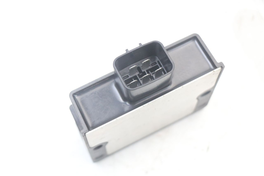 photo de CHARGING REGULATOR KAWASAKI VERSYS ABS 650 (2015 - 2018) - Alternative perspective