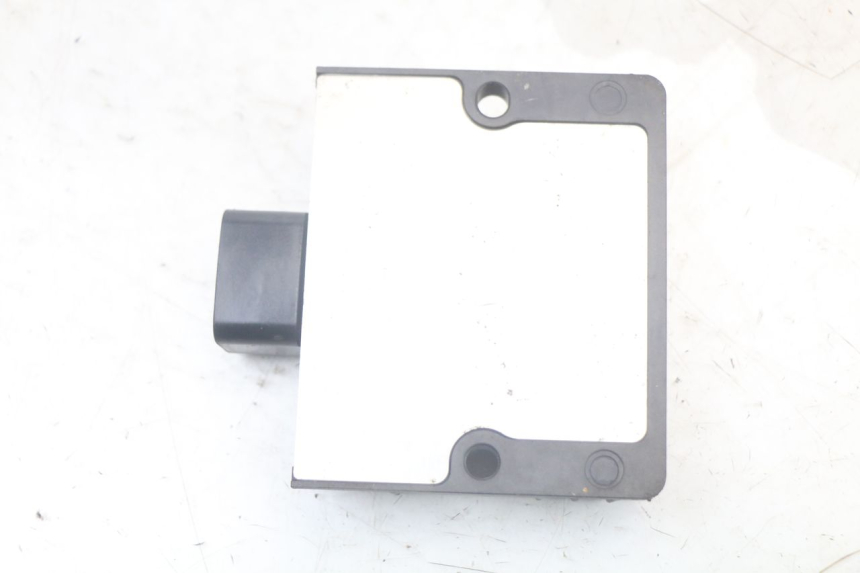 photo de CHARGING REGULATOR KAWASAKI VERSYS ABS 650 (2015 - 2018) - Technical close-up