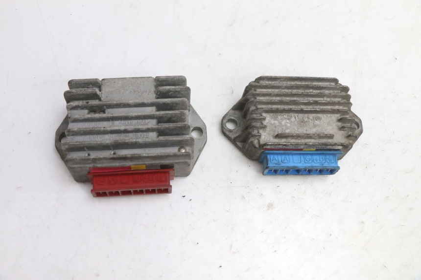 photo de REGULATOR PIAGGIO VESPA PK FL 2T 50 (1990 - 1996) - Main view