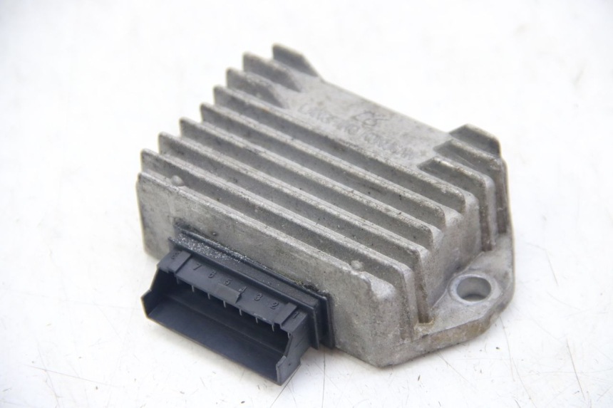 photo de CHARGING REGULATOR PIAGGIO VESPA SPRINT 2T 50 (2014 - 2018) - Component detail