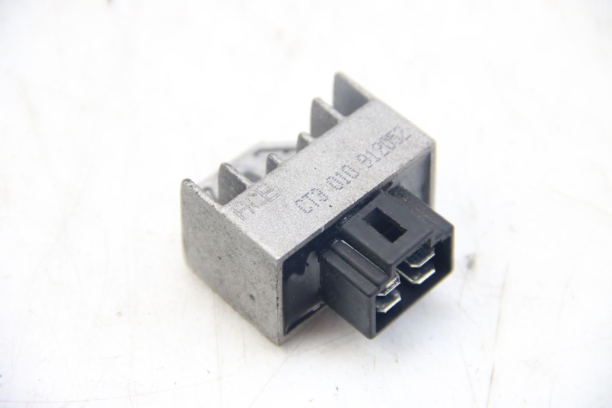 photo de CHARGING REGULATOR PEUGEOT VIVACITY NEW 4T 50 (2008 - 2017) - Main view