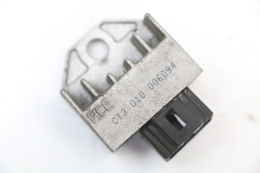 photo de CHARGING REGULATOR PEUGEOT VIVACITY NEW 4T 50 (2008 - 2017) - Main view