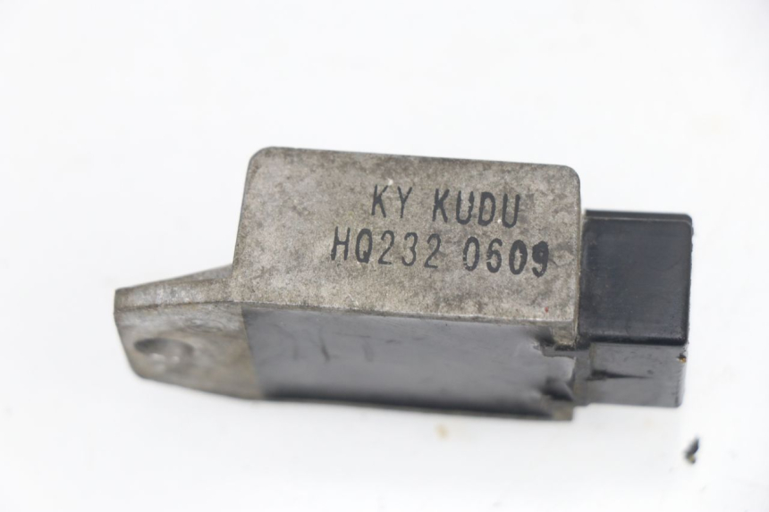 photo de CHARGING REGULATOR PEUGEOT VIVACITY 50 (1998 - 2003) - Zoom on usage condition