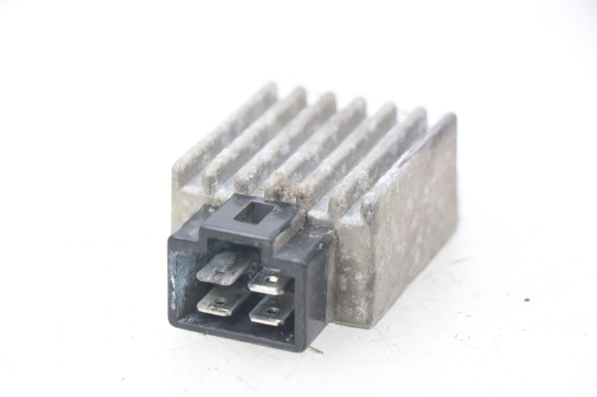 photo de CHARGING REGULATOR PEUGEOT VIVACITY 50 (1998 - 2003) - Component detail