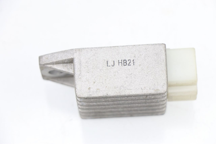 photo de REGULATOR BHM WACO 4T 50 (2008 - 2015) - Alternative perspective