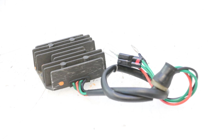 photo de REGULATOR YAMAHA WAVE RUNNER GP R 1200 (2000 - 2003) - Technical close-up