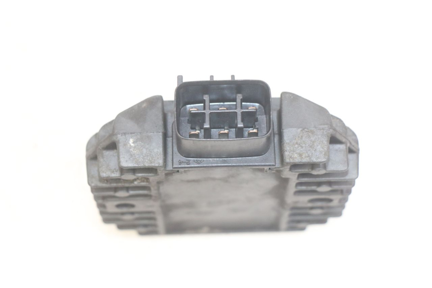 photo de CHARGING REGULATOR YAMAHA XMAX X-MAX 125 (2006 - 2009) - Alternative perspective