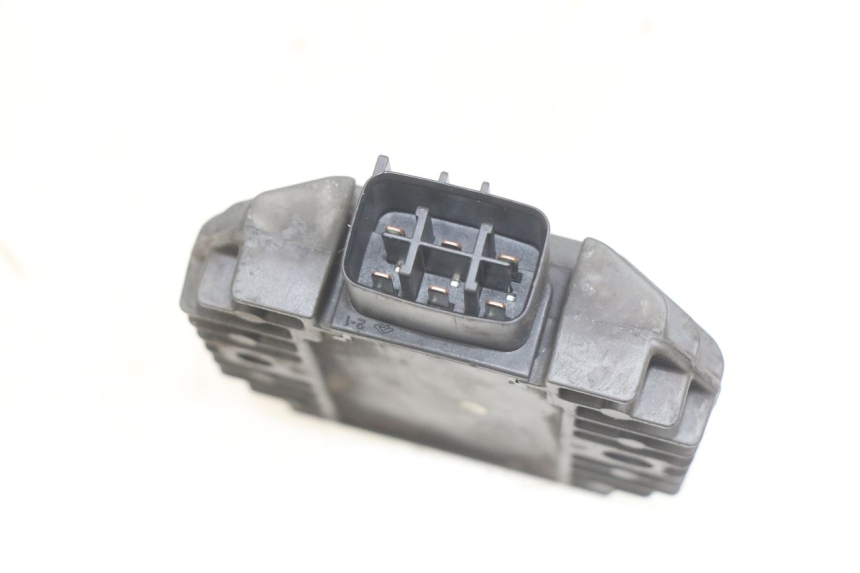 photo de CHARGING REGULATOR YAMAHA X-MAX XMAX 250 (2006 - 2009) - Component detail