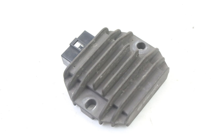 photo de CHARGING REGULATOR YAMAHA X-MAX XMAX 125 (2010 - 2013) - Component detail