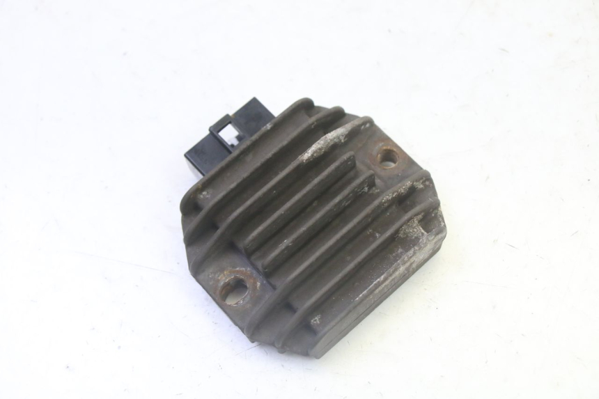 photo de CHARGING REGULATOR YAMAHA X-MAX XMAX 125 (2010 - 2013) - Component detail