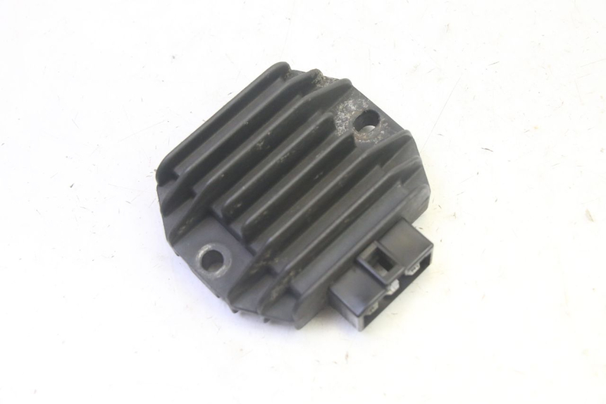 photo de CHARGING REGULATOR PIAGGIO X8 125 (2004 - 2007) - Zoom on usage condition