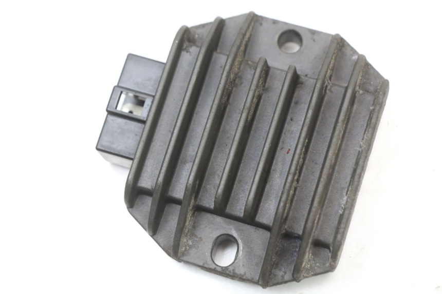photo de CHARGING REGULATOR PIAGGIO X9 125 (2000 - 2003) - Component detail