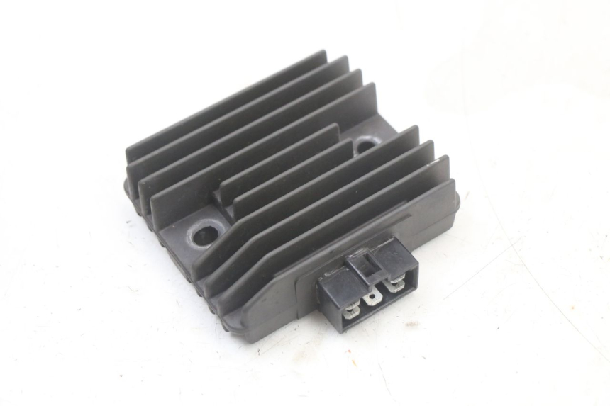 photo de REGULATOR YAMAHA XJ6 ABS 600 (2008 - 2016) - Main view