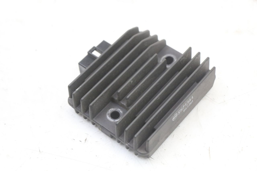 photo de REGULATOR YAMAHA XJ6 ABS 600 (2008 - 2016) - Component detail