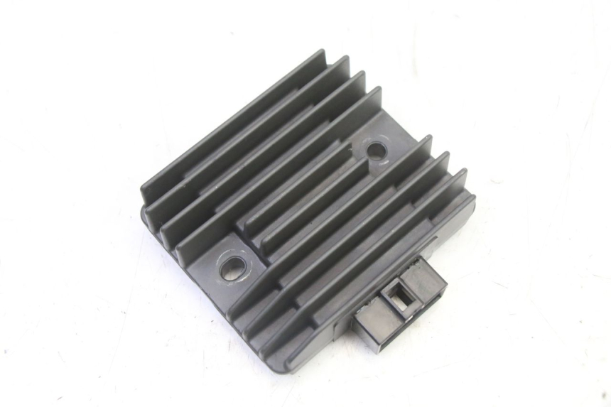 photo de REGULATOR YAMAHA XJ6 ABS 600 (2008 - 2016) - Main view