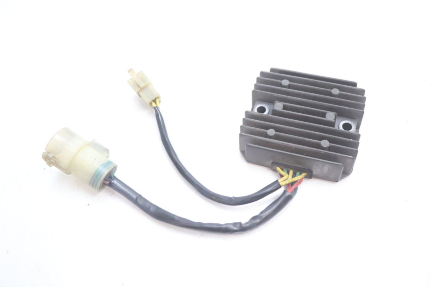 photo de REGULATOR HONDA XRV AFRICA TWIN 750 (1990 - 1992) - Zoom on usage condition