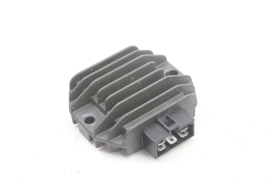 photo de CHARGING REGULATOR YAMAHA YP MAJESTY 125 (2007 - 2010) - Main view
