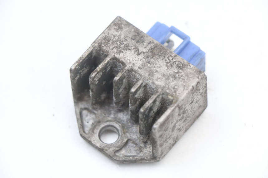 photo de REGULATOR YAMAHA YN NEO'S 50 (1997 - 2004) - Zoom on usage condition