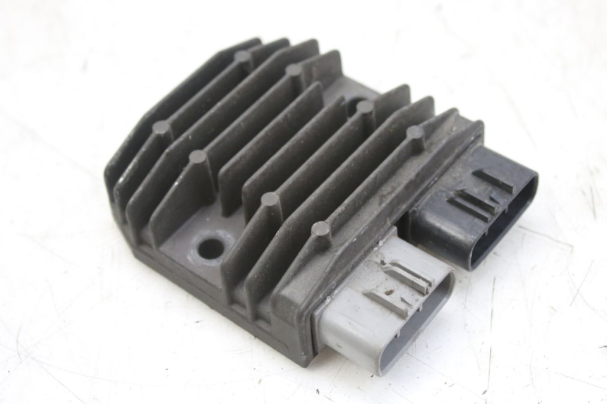 photo de CHARGING REGULATOR YAMAHA YZF R1 1000 (2007 - 2008) - Main view