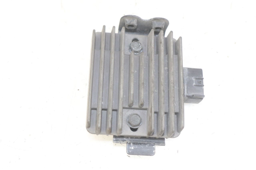 photo de CHARGING REGULATOR KAWASAKI Z 750 (2007 - 2013) - Zoom on usage condition