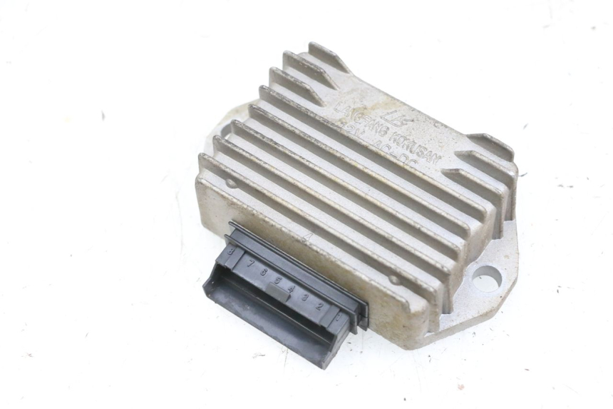 photo de CHARGING REGULATOR PIAGGIO ZIP 2T 50 (2009 - 2019) - Main view