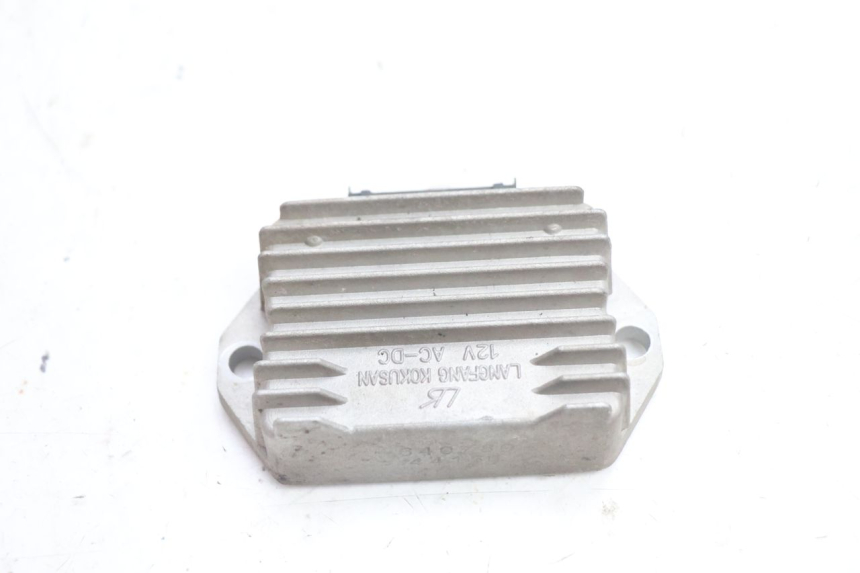 photo de CHARGING REGULATOR PIAGGIO ZIP 2T 50 (2009 - 2019) - Component detail