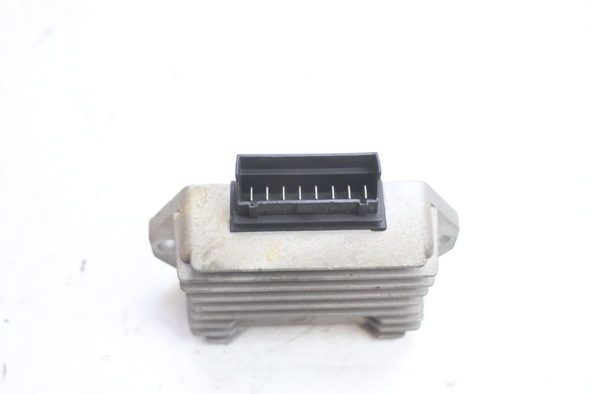 photo de CHARGING REGULATOR PIAGGIO ZIP 2T 50 (2009 - 2019) - Alternative perspective