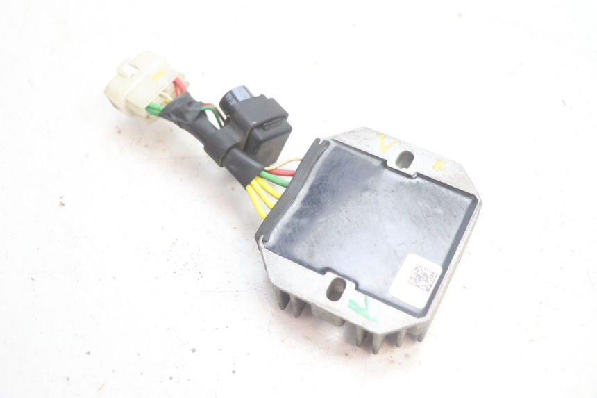 photo de REGULATOR PIAGGIO ZIP IGET 4T 50 (2021 - 2023) - Zoom on usage condition