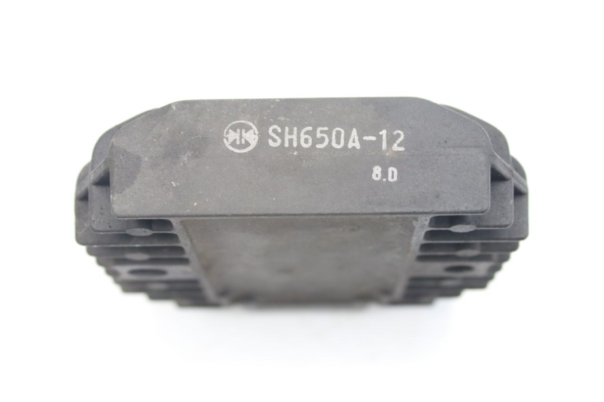 photo de CHARGING REGULATOR KAWASAKI ZZR 600 (1995 - 2004) - Zoom on usage condition