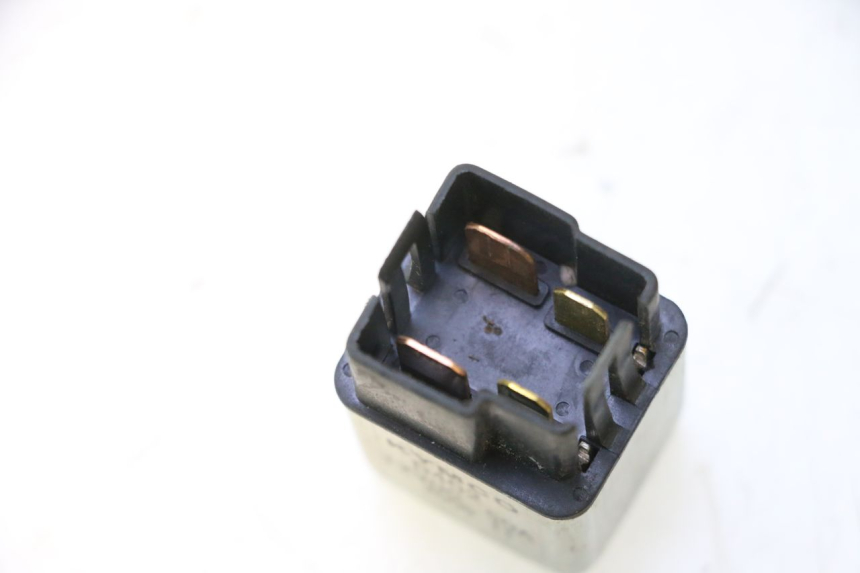 photo de STARTER RELAY KYMCO AGILITY 4T 50 (2005 - 2018) - Zoom on usage condition