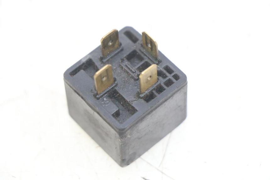 photo de STARTER RELAY MBK BOOSTER SPIRIT 50 (1999 - 2003) - Zoom on usage condition