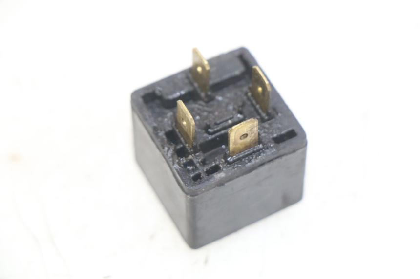 photo de STARTER RELAY MBK BOOSTER SPIRIT 50 (1999 - 2003) - Component detail