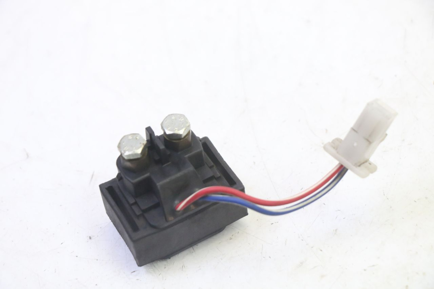 photo de STARTER RELAY SUZUKI BURGMAN 125 (2007 - 2014) - Zoom on usage condition