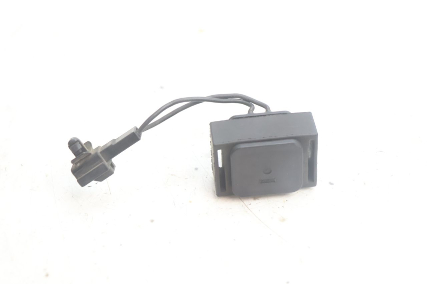 photo de STARTER RELAY SUZUKI BURGMAN EXECUTIVE ABS 650 (2006 - 2012) - Alternative perspective