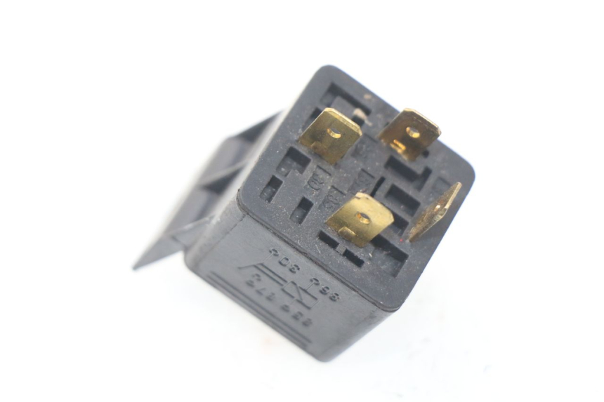 photo de STARTER RELAY YAMAHA BW'S 50 (2004 - 2017) - Zoom on usage condition