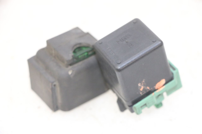 photo de STARTER RELAY HONDA CBF 500 (2004 - 2007) - Component detail