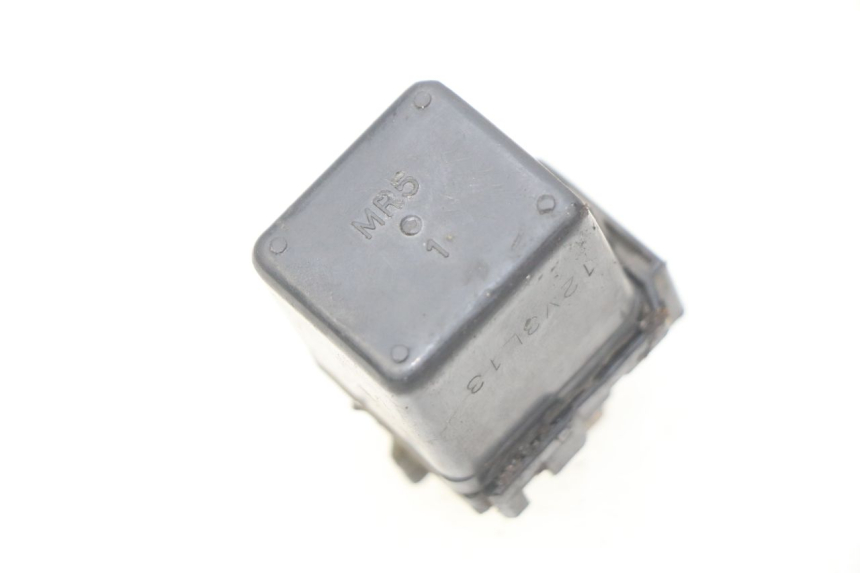 photo de STARTER RELAY HONDA CBR RR FIREBLADE 900 (1992 - 1994) - Zoom on usage condition