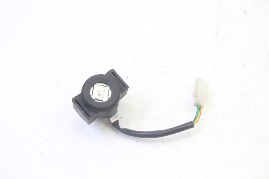 photo de STARTER RELAY SYM CROX 4T 50 (2016 - 2023) - Zoom on usage condition