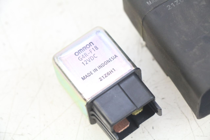 photo de STARTER RELAY YAMAHA D'ELIGHT DELIGHT 125 (2017 - 2020) - Technical close-up