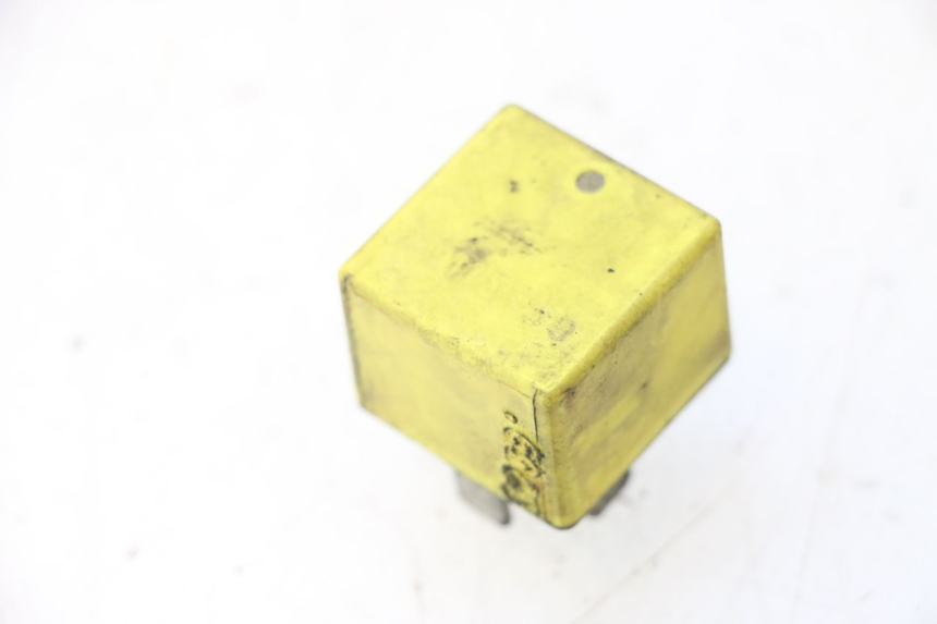 photo de STARTER RELAY PEUGEOT ELYSTAR 50 (2002 - 2014) - Zoom on usage condition