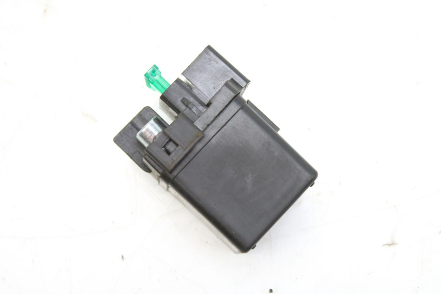photo de STARTER RELAY HONDA FES PANTHEON 125 (2003 - 2007) - Fixing points details