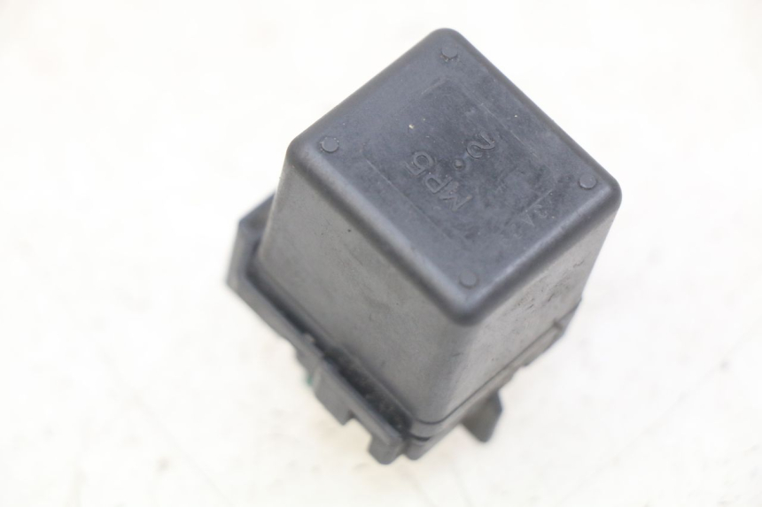 photo de STARTER RELAY HONDA FES PANTHEON 125 (2003 - 2007) - Zoom on usage condition